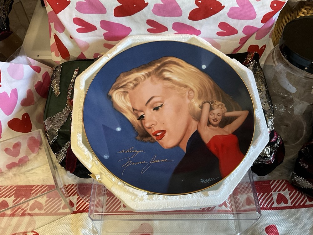 Marilyn Monroe Collectible Plate In The Spotlight Honoring Norma Jeane