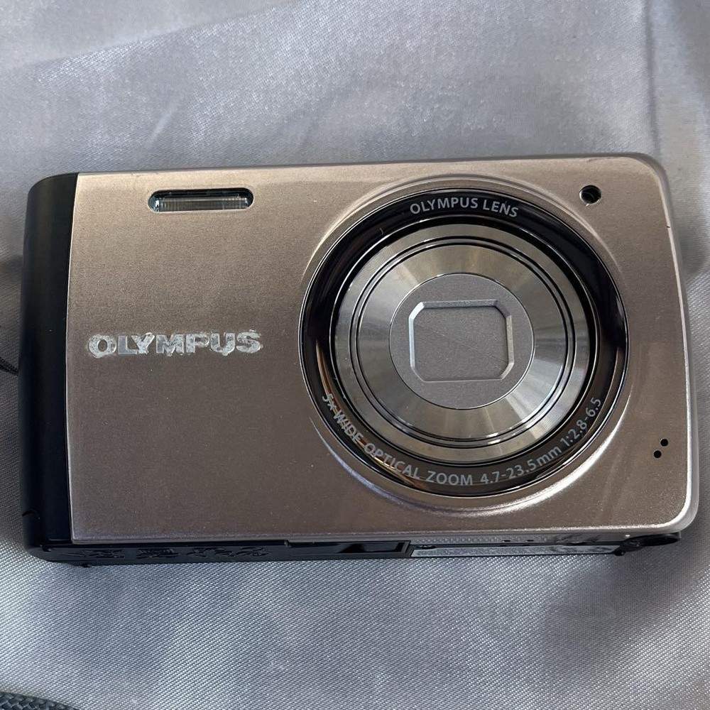 Olympus Stylus Compact Digital Camera with Olympus Lens - Used No Returns