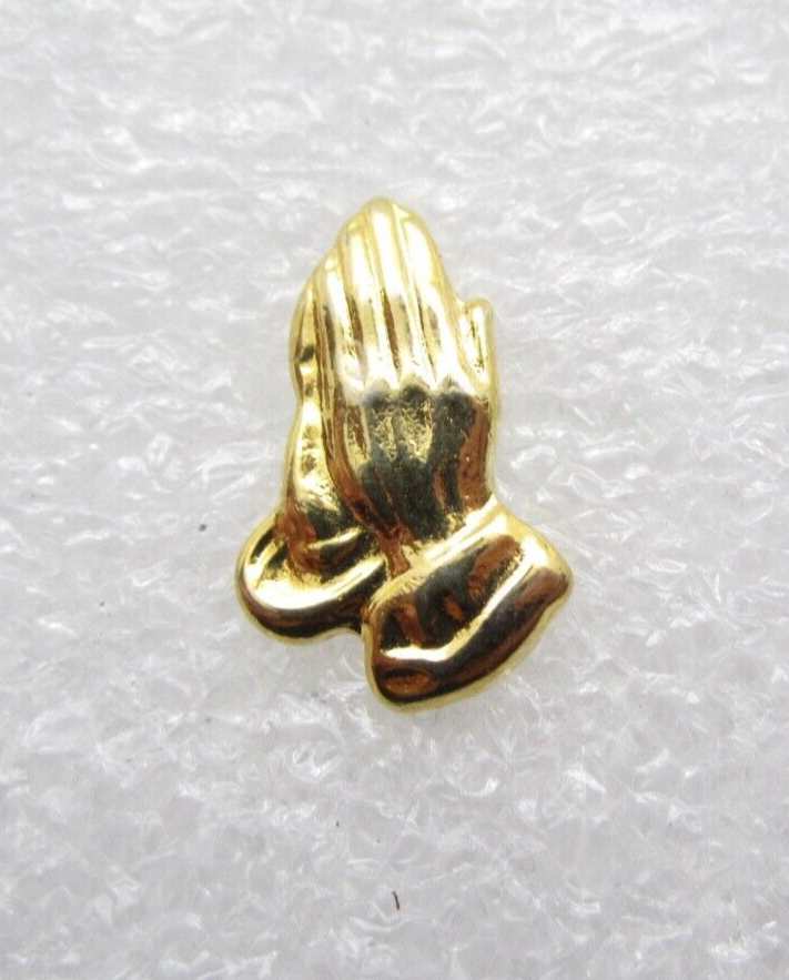 Praying Hat Lapel Pin (C978)