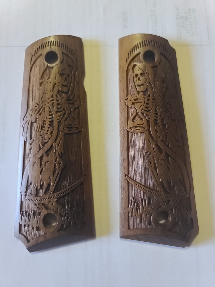 colt 1911 carved walnut grips, excellent original condition