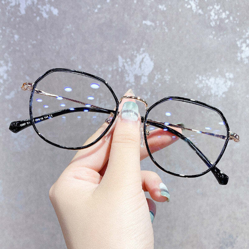 Fashionable Plain Eyeglass Frame For Women