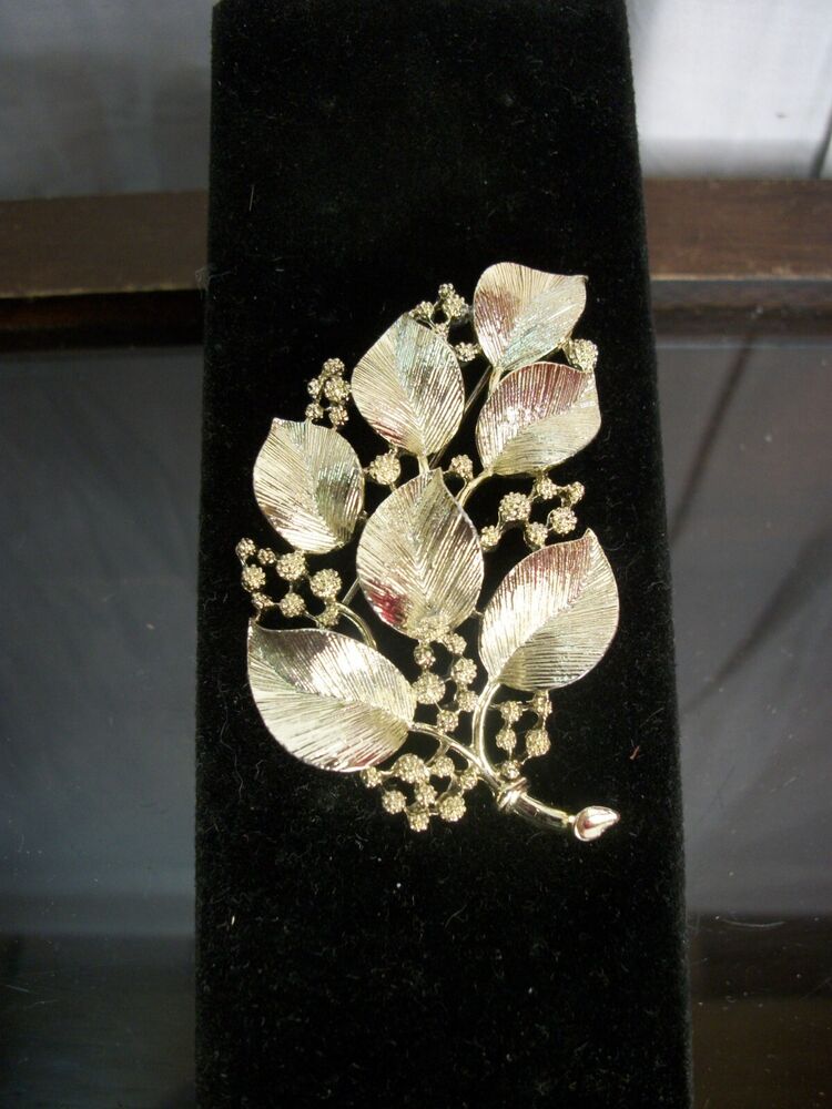 Vintage Lisner Brooch, Gold Tone Metal Brushed & Etched Leaves, Signed 2 1/2 