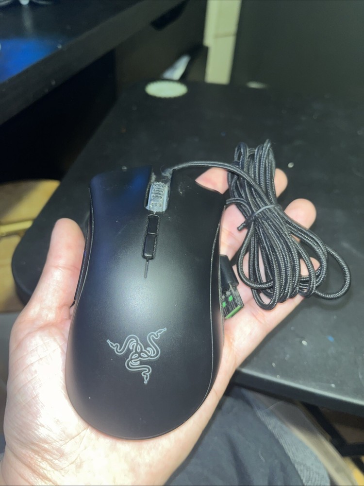 Razer DeathAdder Elite Chroma Gaming Mouse RZ01-02010100 Fully Functional