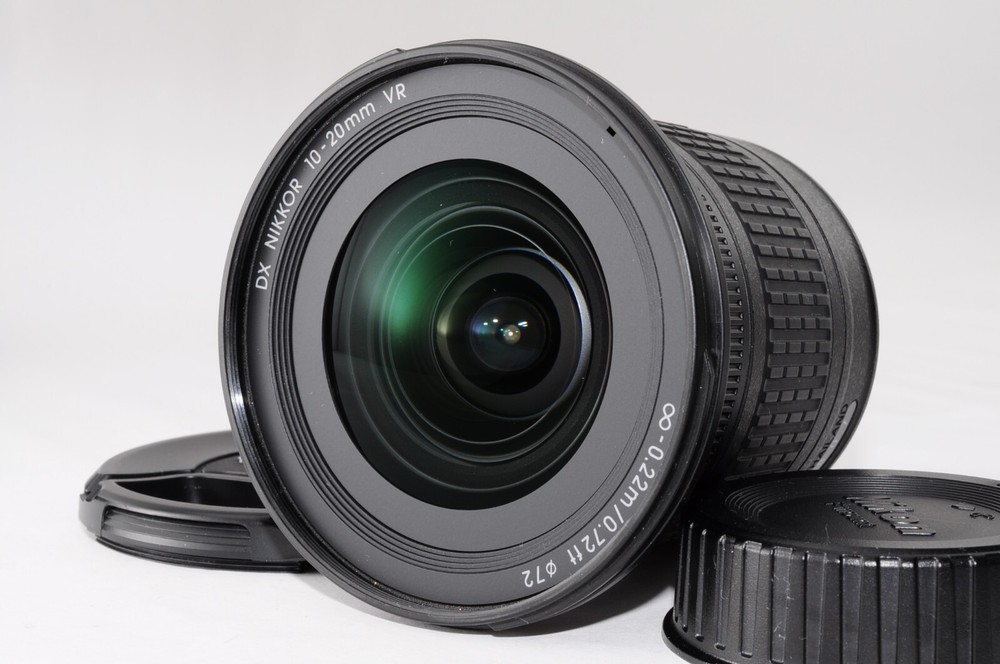 MINT Nikon AF-P NIKKOR 10-20mm f/4.5-5.6 G VR Wide Angle Lens w/Caps Japan