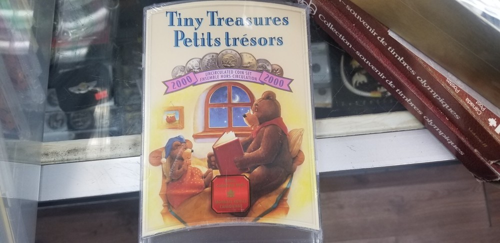 Canada 2000 Tiny Treasures Coins Set.