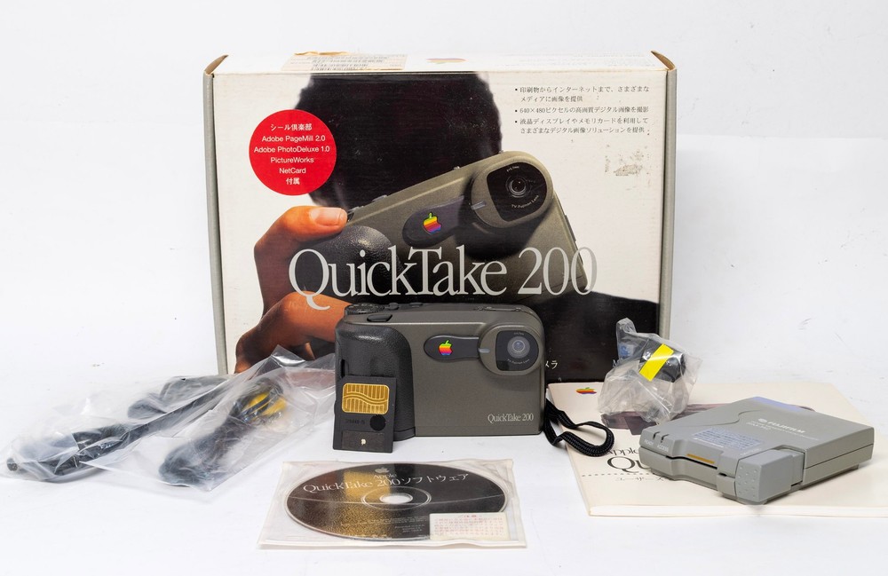Apple Quicktake 200 Digital Camera Smart Media 2MB 5V Card plus Reader BOXED!
