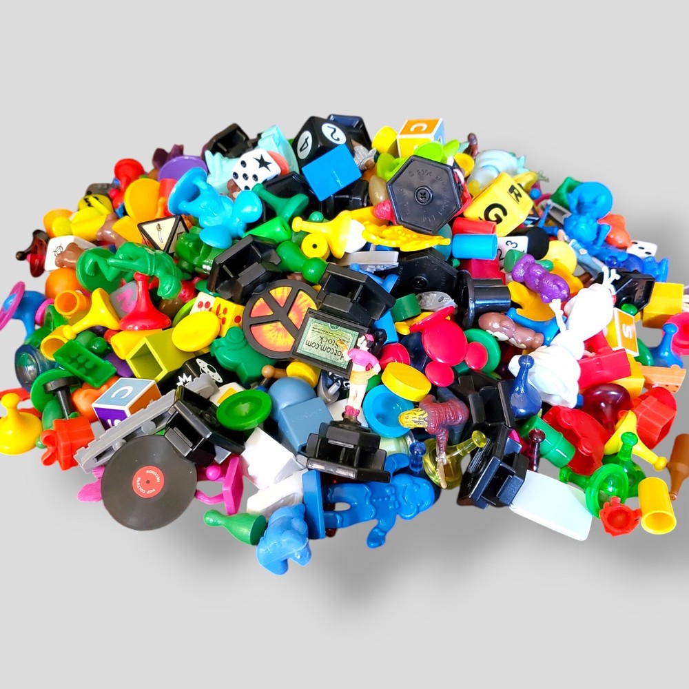 Huge Mixed Lot of Random Board Game Pieces 500+ Replacement Tokens, Pawns, Dice