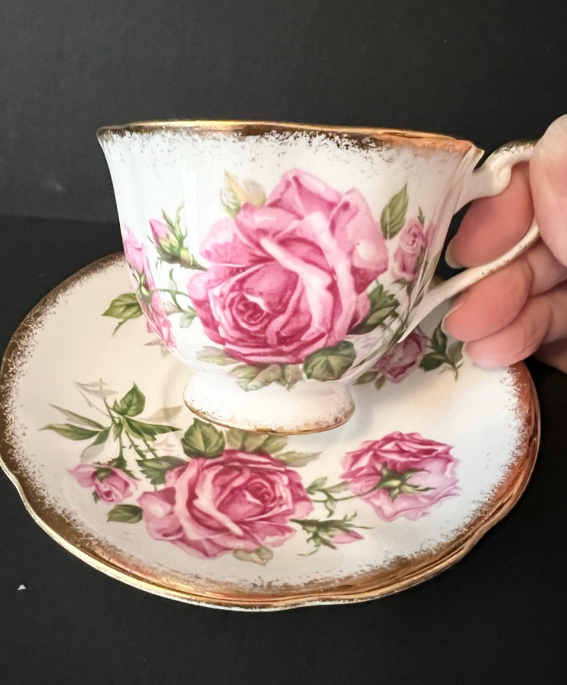VTG.ROYAL STANDARD tea cup saucer 