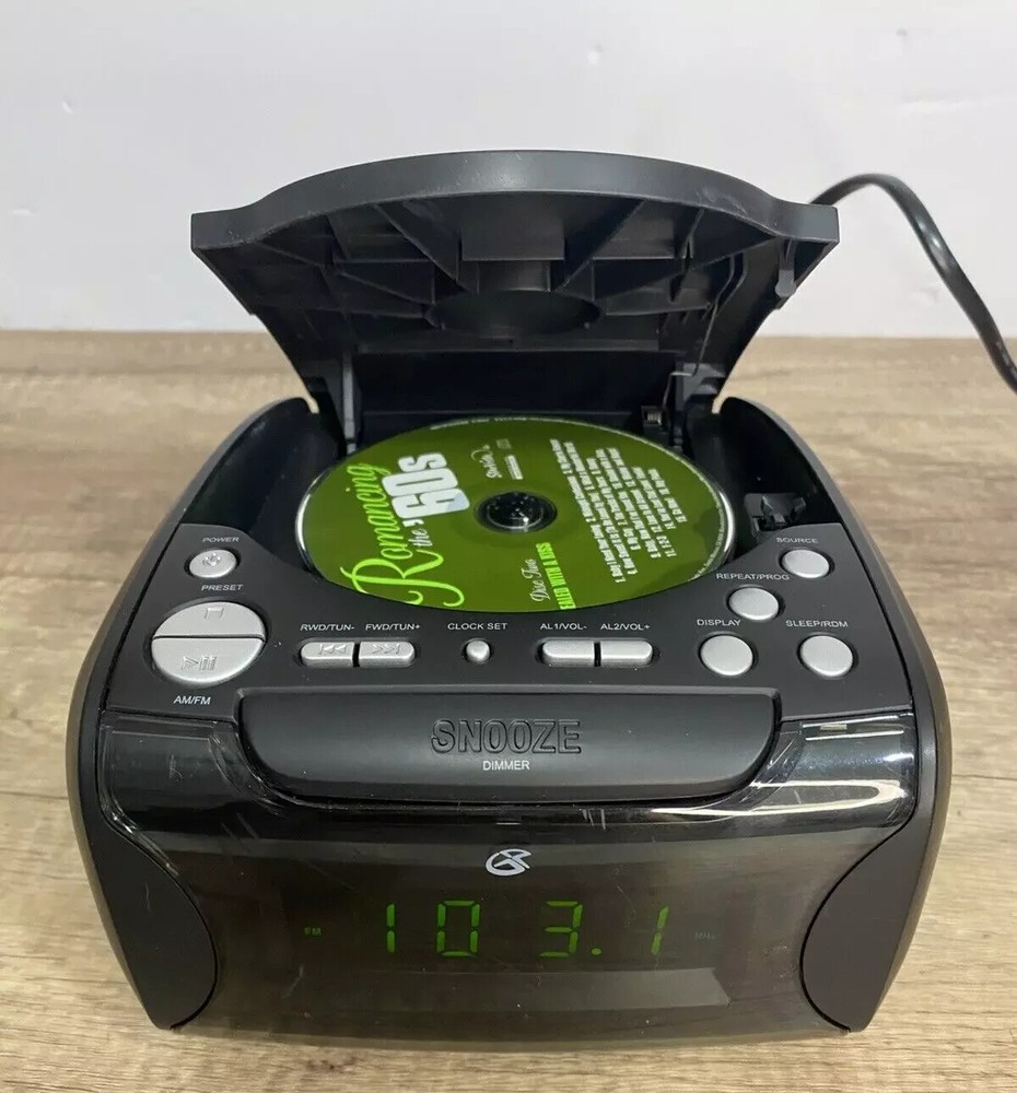 GPX CC314B Dual Alarm CD Clock Radio AM FM, Black TESTED