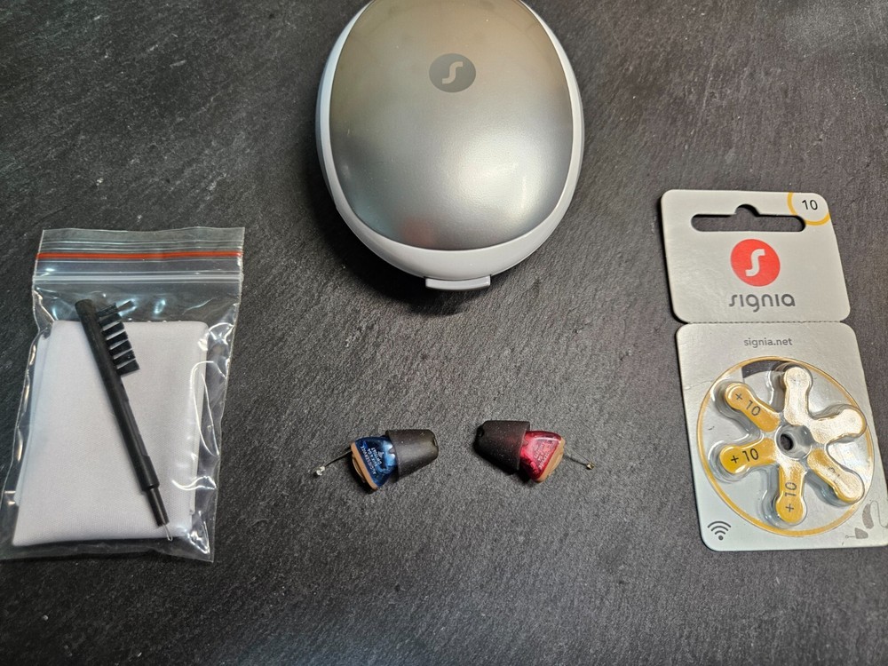 Signia Audio Service QuiX 4 G4 CIC Hearing Aids with App Control