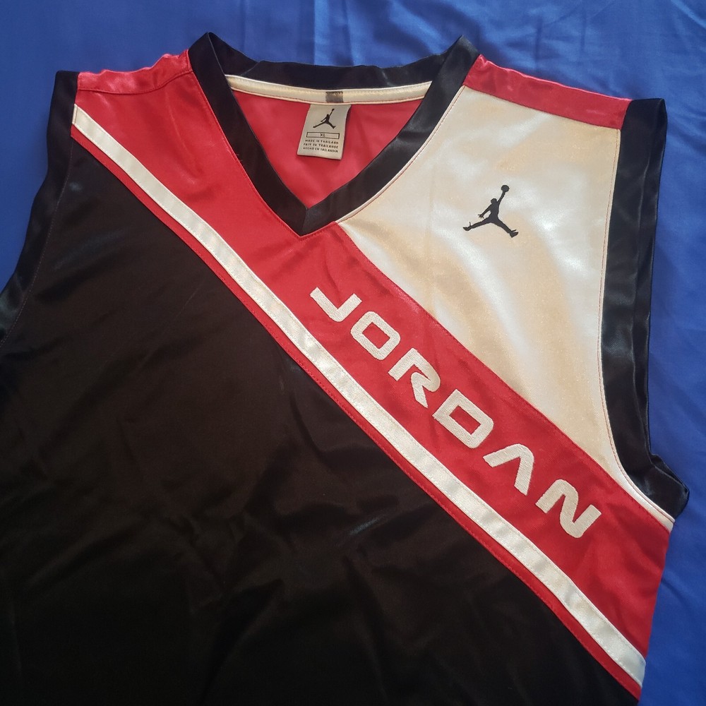 VTG Air Jordan Jersey Tank Top Mens Size XL Satin Sleeveless Adult Embroidered