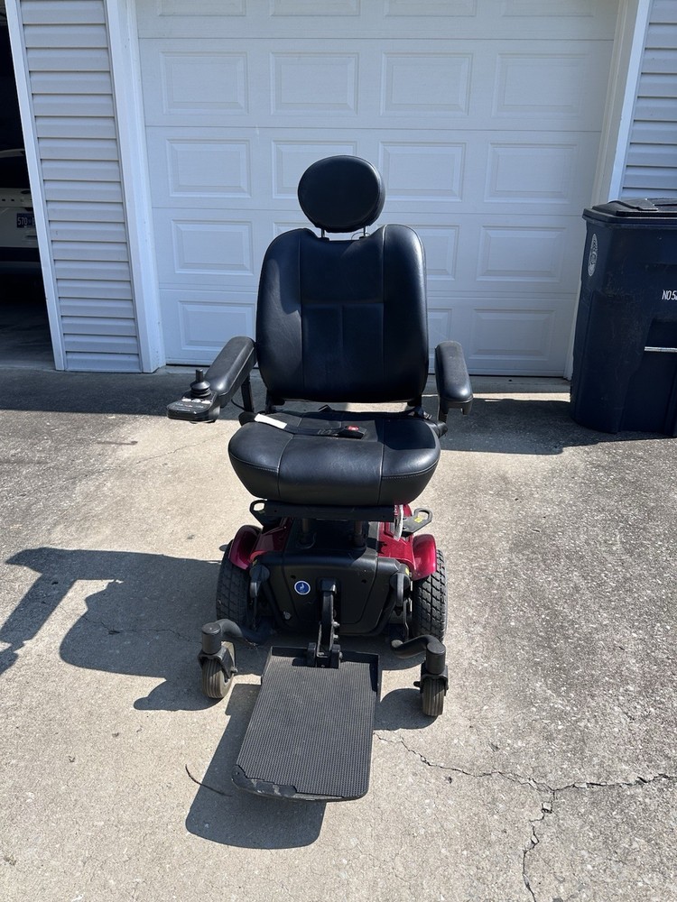 Pride Mobility J6 Heavy-Duty Mobility Scooter