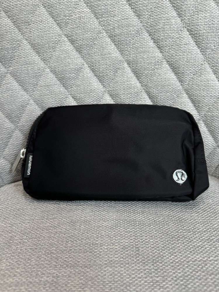 Lulu Everywhere Belt Bag 1L NWT ONE SIZE
