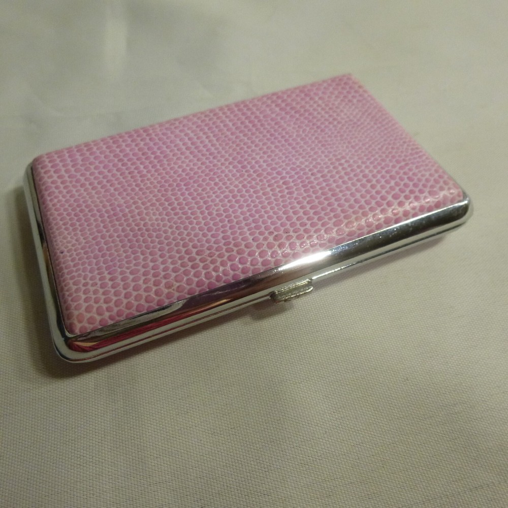Pink Leatherette Credit Card Business Card Case Mint Condition  -image