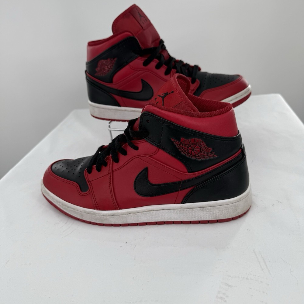 Nike Air Jordan 1 Mid Reverse Bred Black Red Shoes Size 9 GS 554725-660