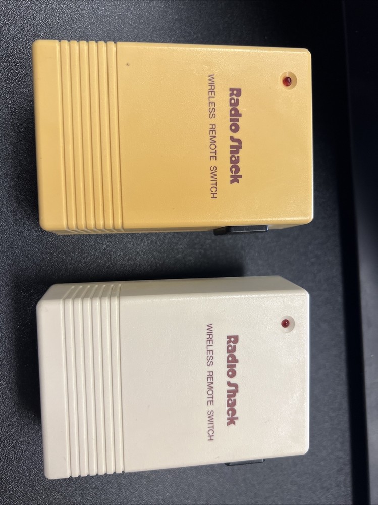 RADIO SHACK WIRELESS RF REMOTE CONTROL SWITCH #61-2667 - Lot Of 2