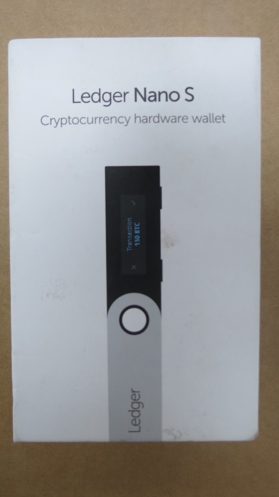 LEDGER NANO S CRYPTOCURRENCY HARDWARE WALLET-image