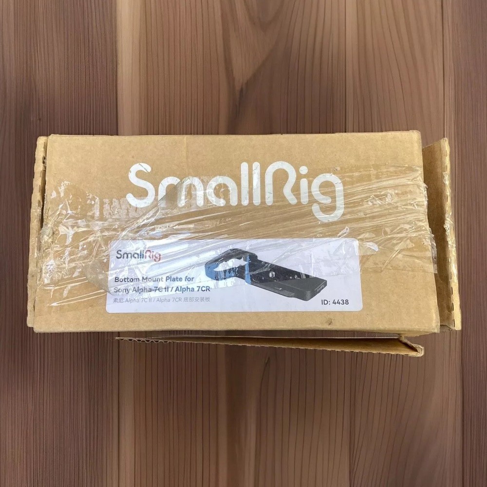 SmallRig Bottom Mount Plate Arca-Swis for Sony Alpha 7C II / Alpha 7CR  Black