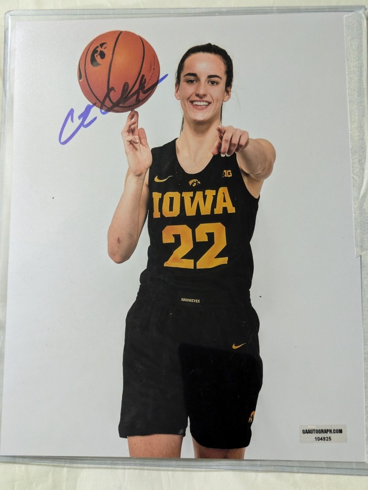 caitlin clark signed photo