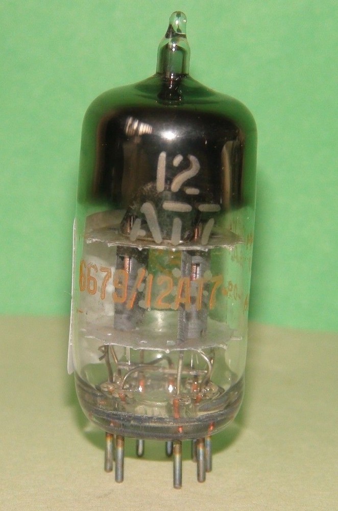 RCA 6679 12AT7 ECC81 Vacuum Tube 1960 Bogey +