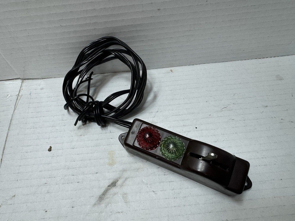 Lionel O Gauge Automatic Train Switch Controller for Model Railroads