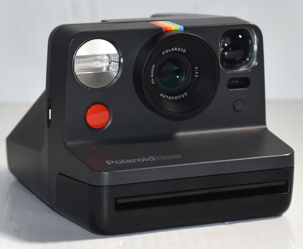 Polaroid Now Instant Film Camera Black Tested Working Excellent Condition