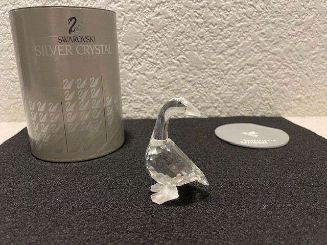 Swarovski Mother Goose Crystal Figurine 7613NR000001