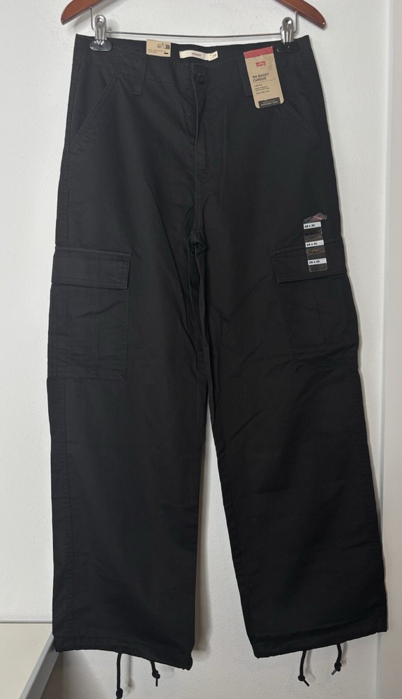 LEVI’S '94 BAGGY ‘Black’ CARGO PANTS SIZE 30