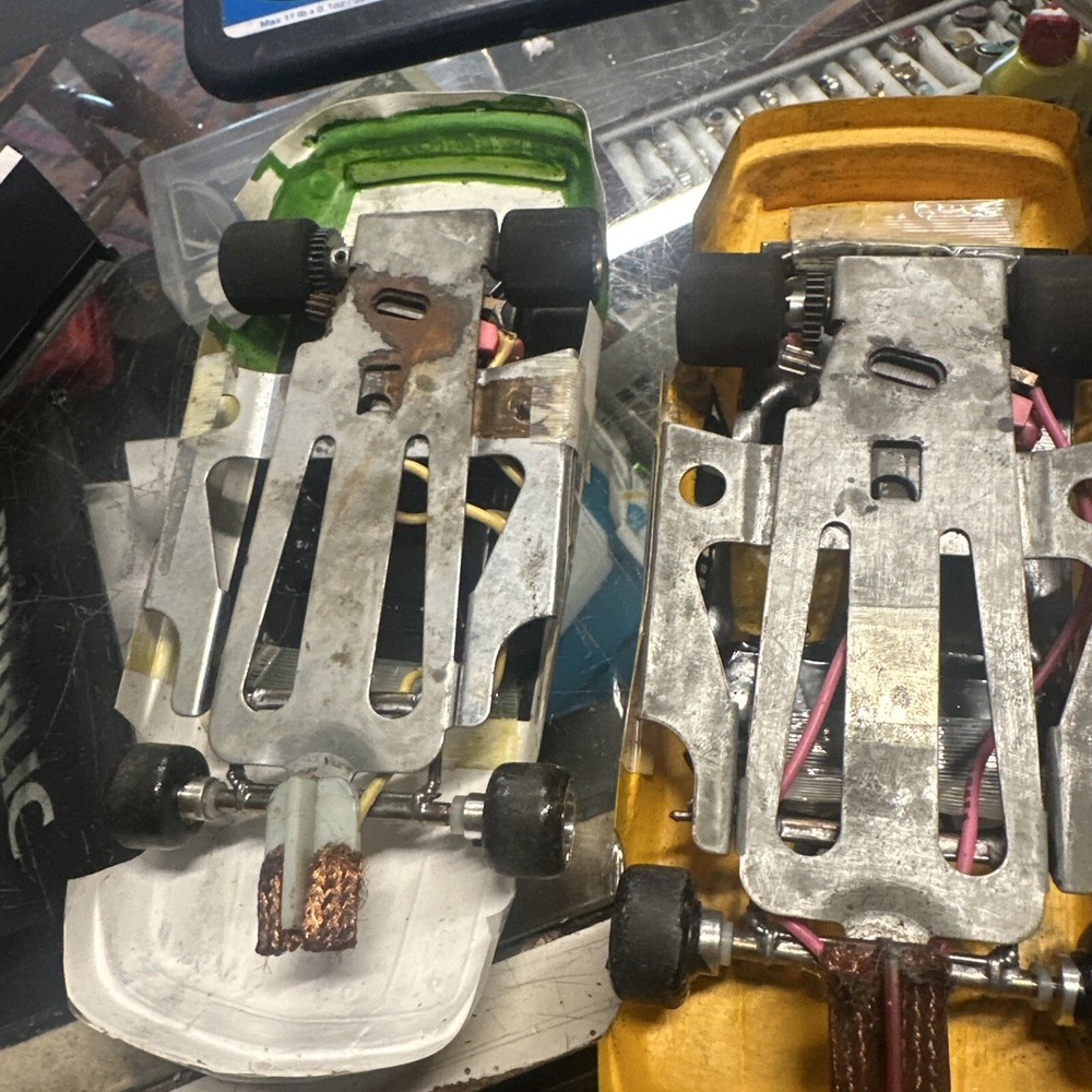 Vintage-1/24 Slot Car Chassis-Motors-Wheels Bodies -60s 90s-Parma JK ? (j)