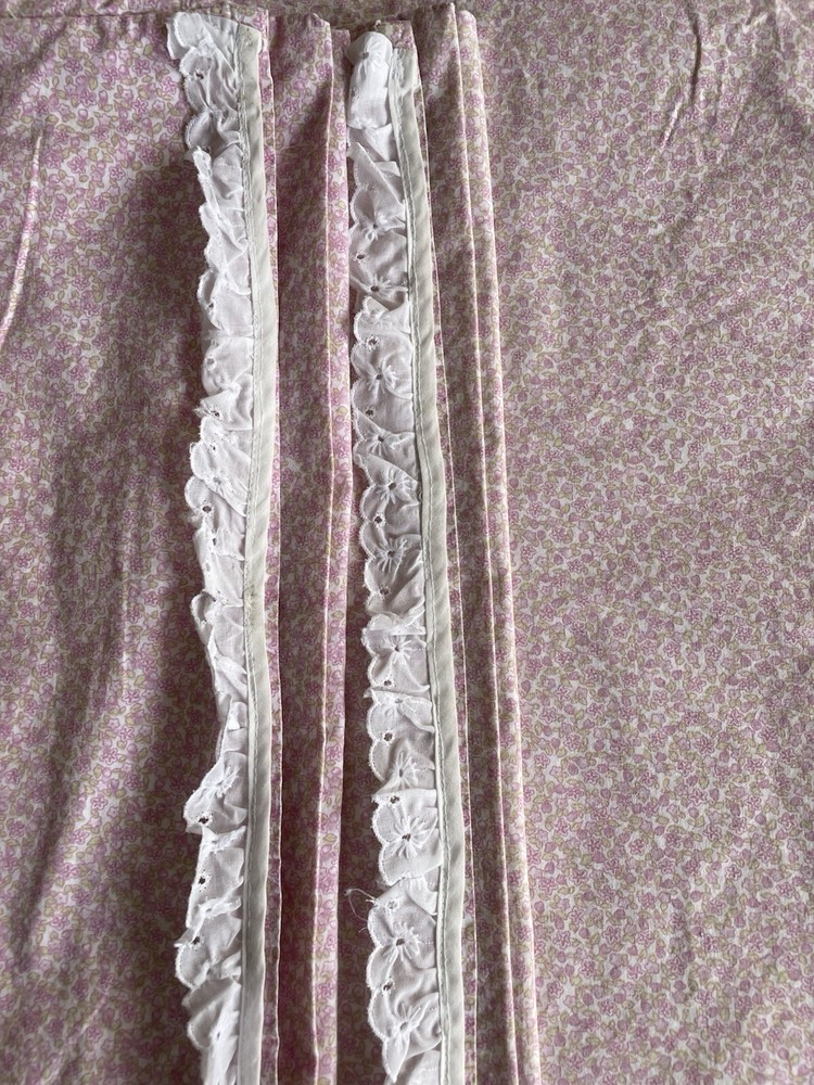 London Fog Pink Ditsy Floral Sheet Set with Eyelet Trim and Pillowcases