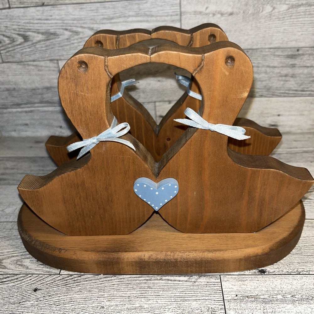 Vtg Cute Hand Crafted Wooden Ducks Napkin/Mail Holder Approx 6” x 9” x 5”