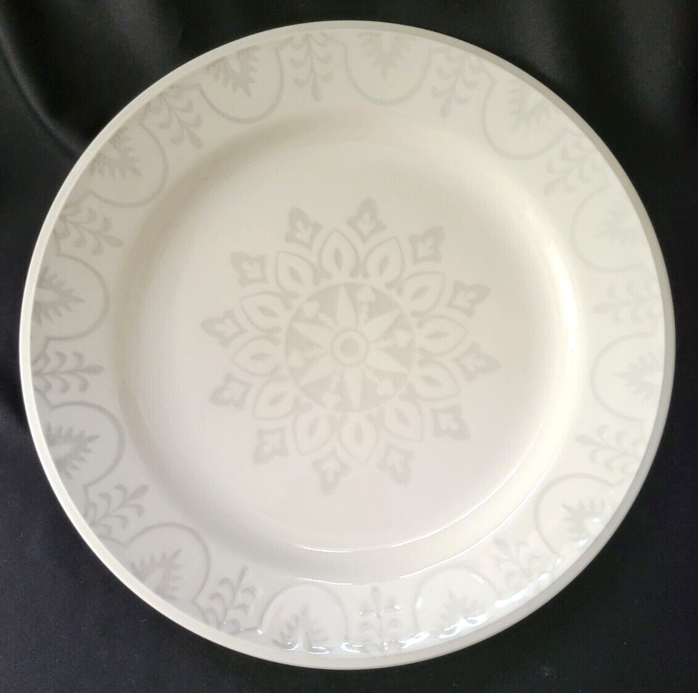 Set of 2 White Gray Star Medallion Dinner Plates 10.6 Inch