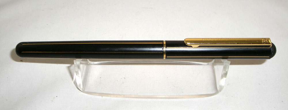 VINTAGE GERMANY SENATOR BLACK&GOLD ROLLERBALL PEN
