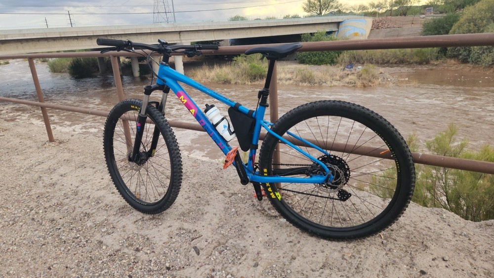 Marin Bobcat Trail 3 29er MTB Medium Frame Blue Tubeless Ready Dropper Post