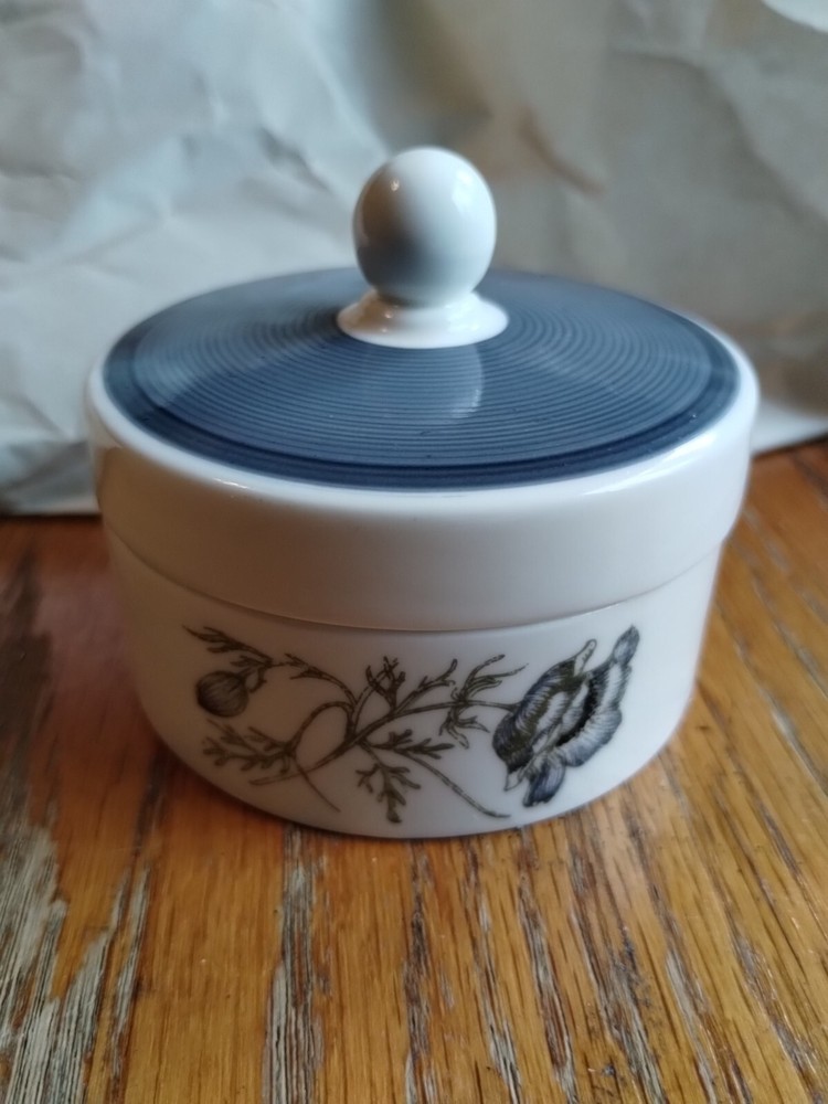 Wedgwood Rare Glen Mist Bone China Trinket Dish Susie Cooper Design England