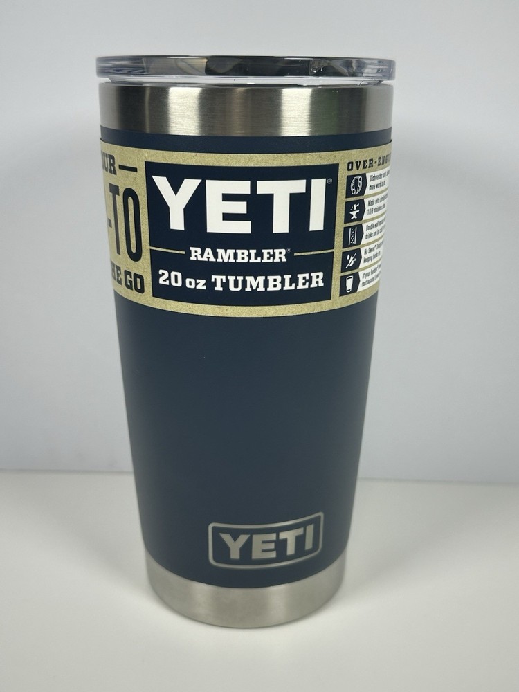 Yeti Rambler 20oz Stainless Steel Tumbler in Navy with Lid