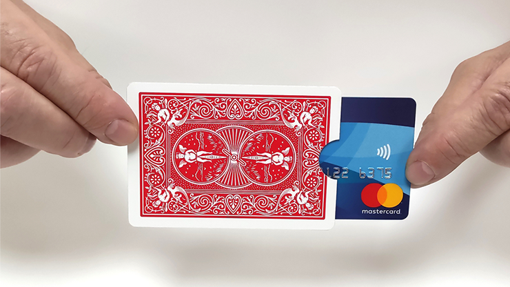 Credit Card Holder (Made from Red Bicycle cards) by Joker Magic - Trick-image