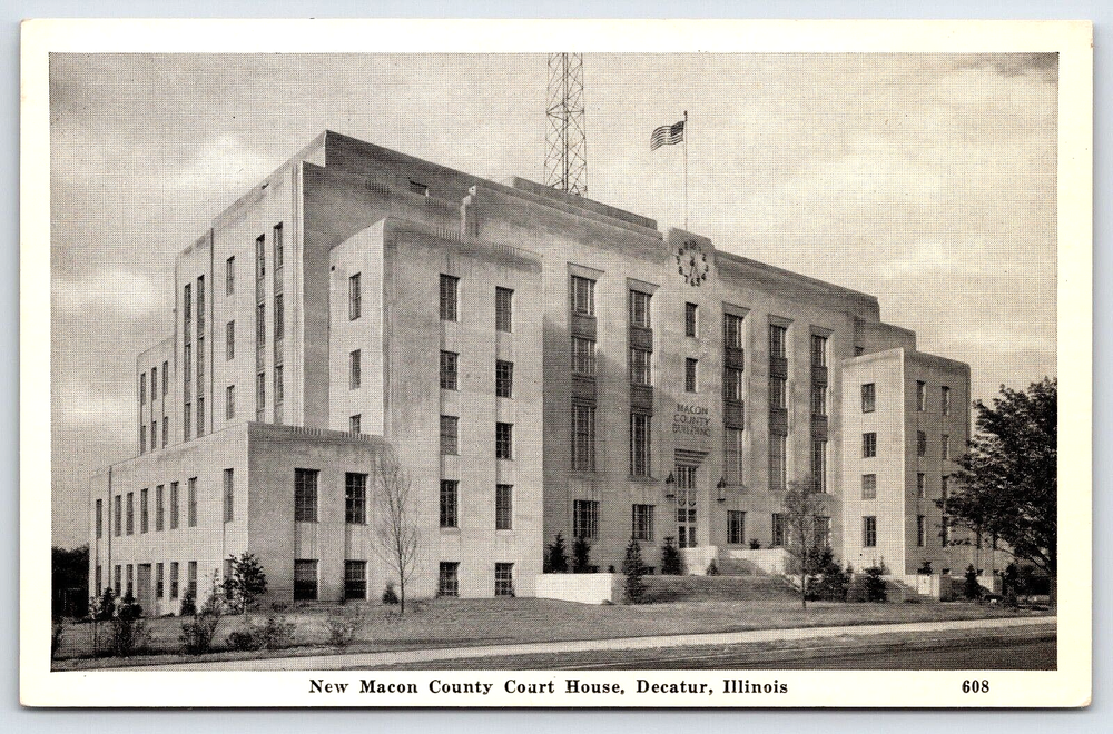 Original Vintage Postcard Macon County Court House Building Decatur Illinois USA