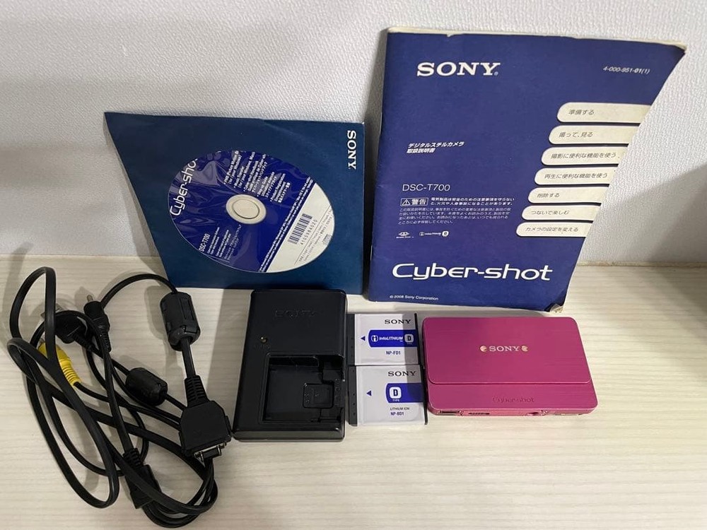 Sony CyberShot DSC-T700 Pink Compact Digital Camera Japan Tested with Charger