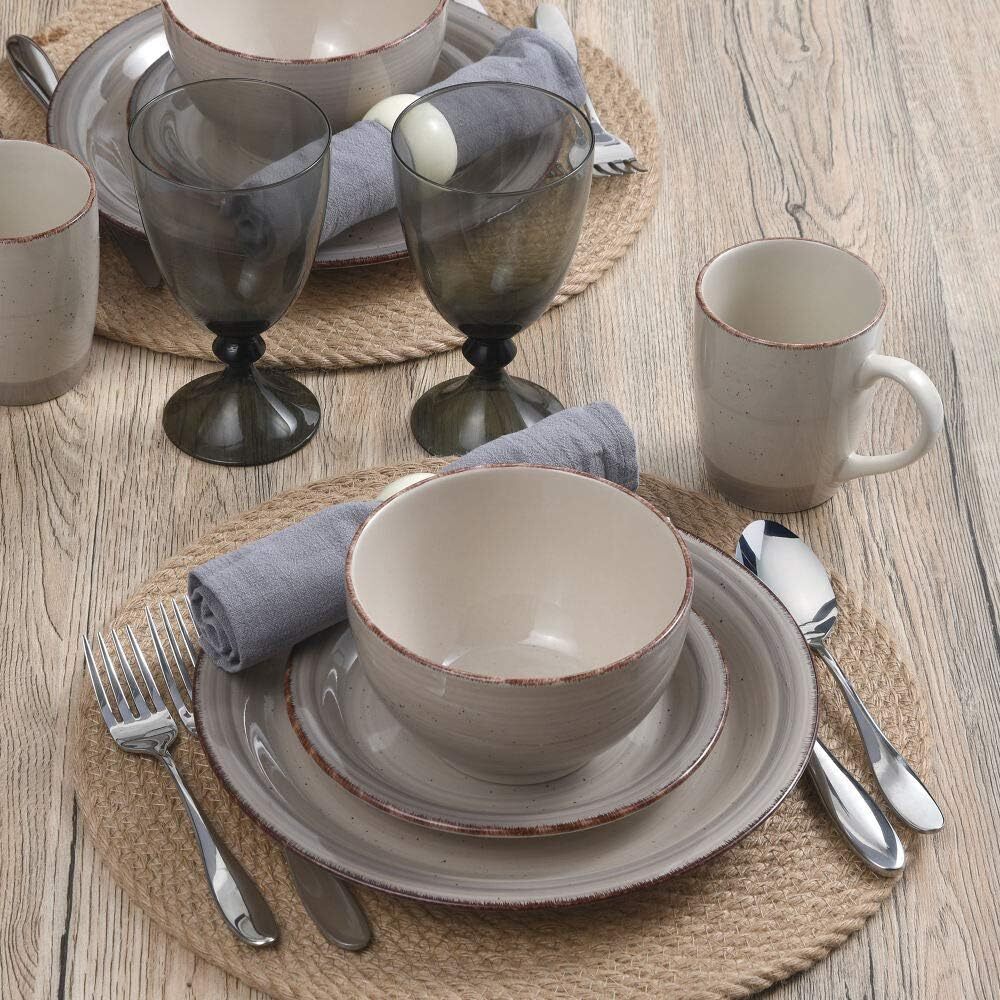 Pfaltzgraff Sadie 16-Piece Cream Dinnerware Set