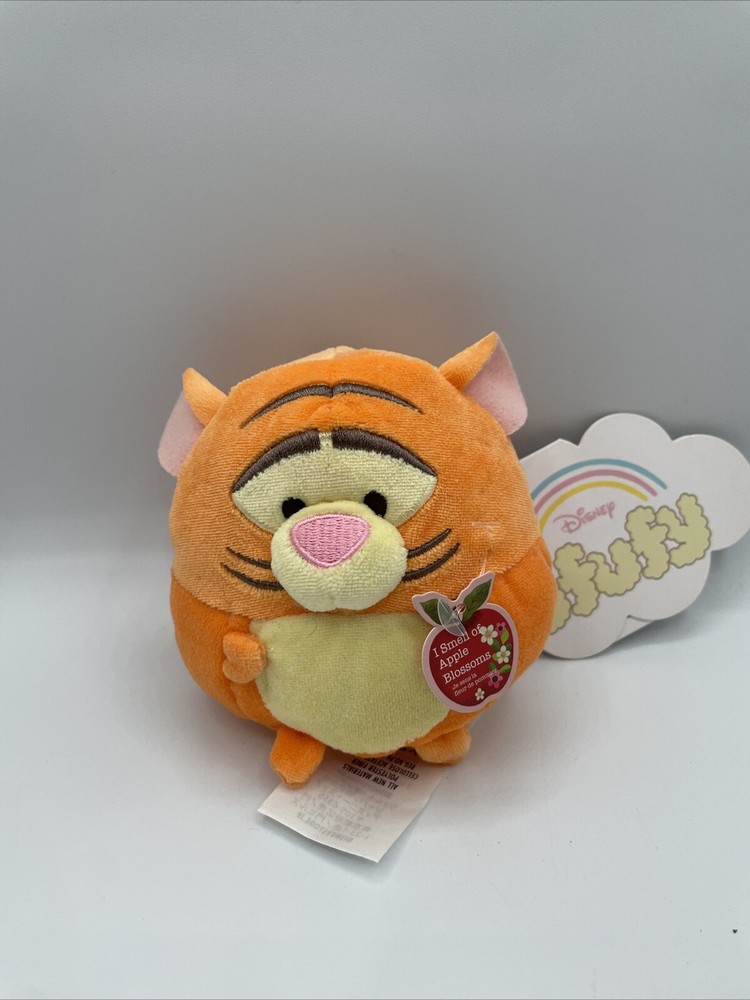 Disney Store Ufufy 4.5