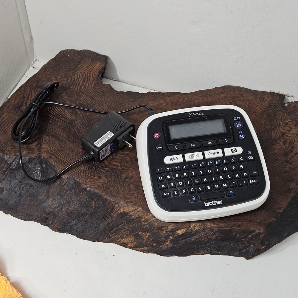Brother PT-D200 Label Maker Thermal Printer Tested and Working