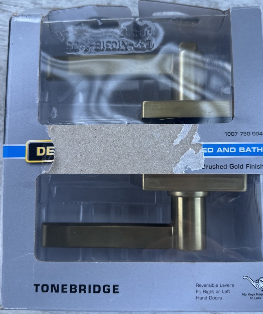 🚪Defiant Tonebridge Brushed Gold Bed/Bath Door Lever with Square Rose