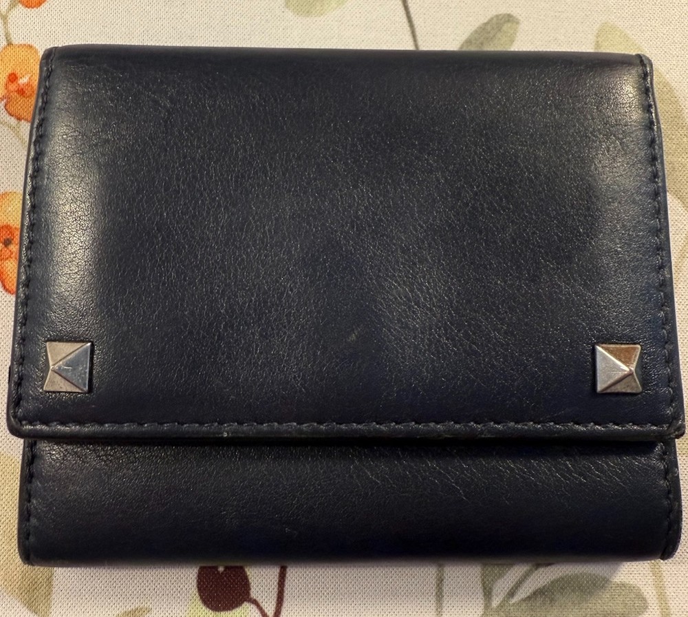 VALENTINO Studded Leather Card Wallet Preloved Authentic