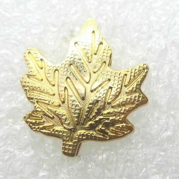 Maple Leaf Canada Lapel Pin (B308)