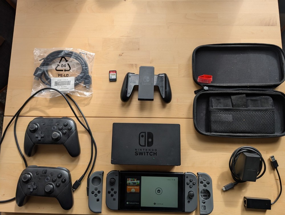 Nintendo Switch 32GB+128GB SD Console with Gray Joy‑Con Bundle!