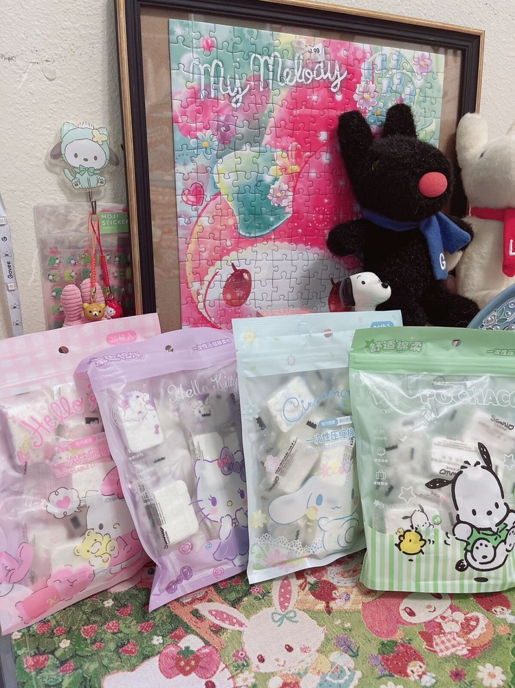 Sanrio Official Hello Kitty Cinnamoroll Pochacoo Cotton Disposable Soft Towl