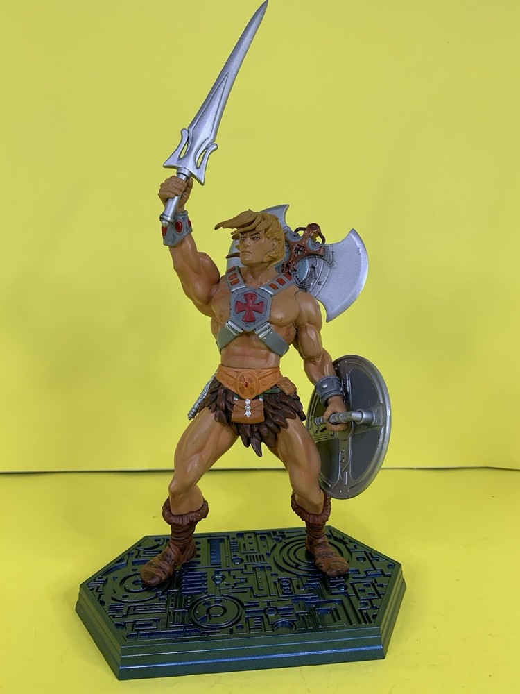 NECA Masters of the Universe He-Man Exclusive Mini-Statue 6 Inch 2006