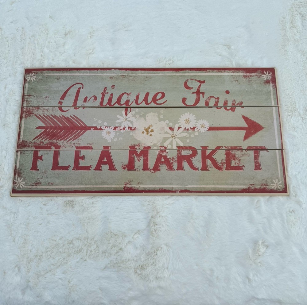 Vintage Distressed Wood Flea Market Sign - Rustic Farmhouse Decor