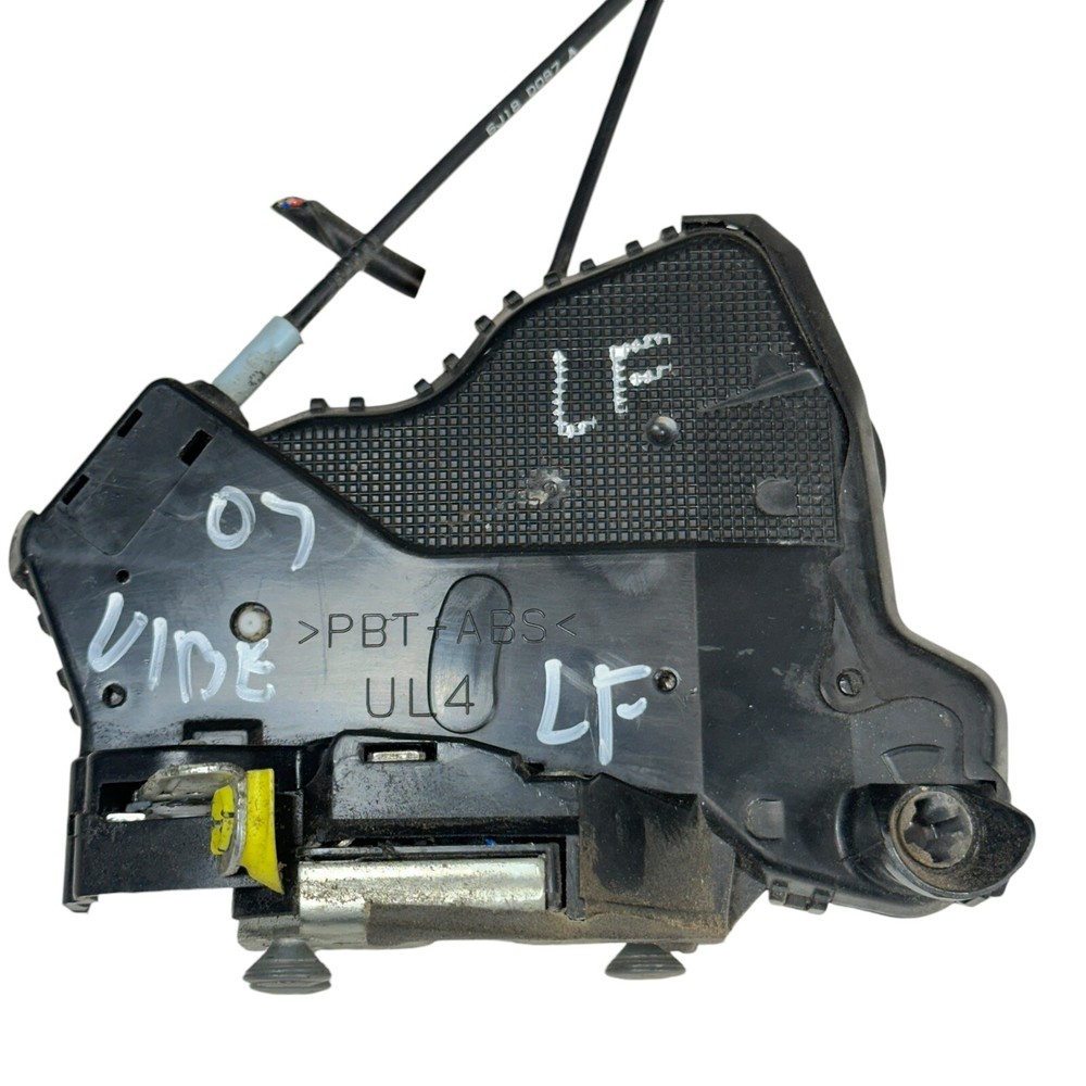 2007 Pontiac Vibe Matrix Left Front Door Latch OEM 03-08 Driver Side